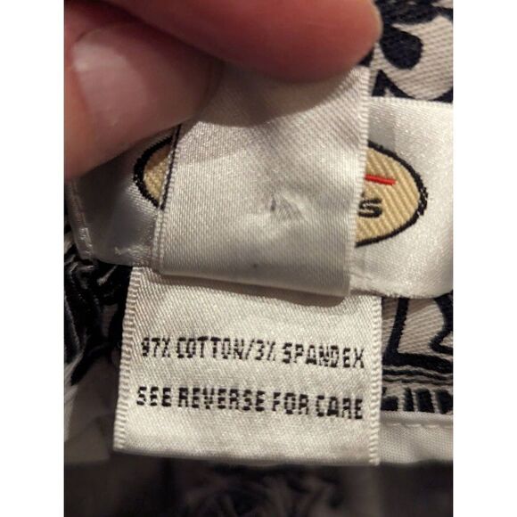 Talbots Women's Black & White Abstract Floral Pattern 13" Inseam Walking Short S - Picture 5 of 7